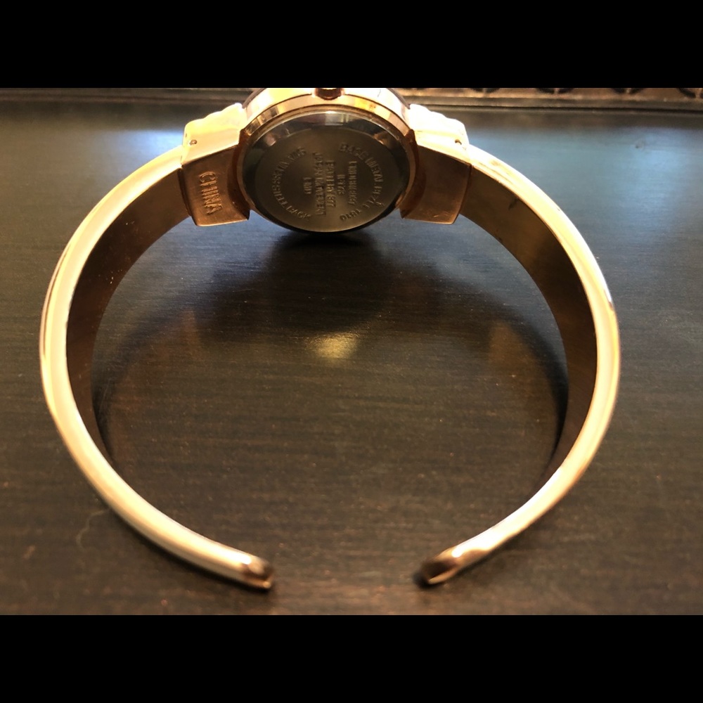 Watch - Picture 5 of 6